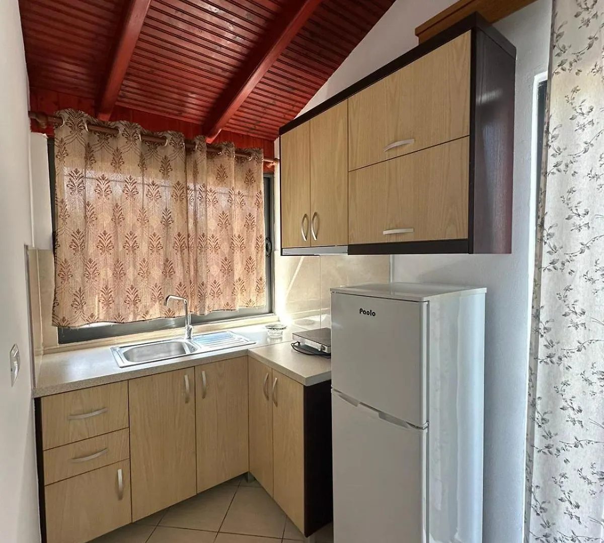 Seli'S Vila Ksamil Guest house