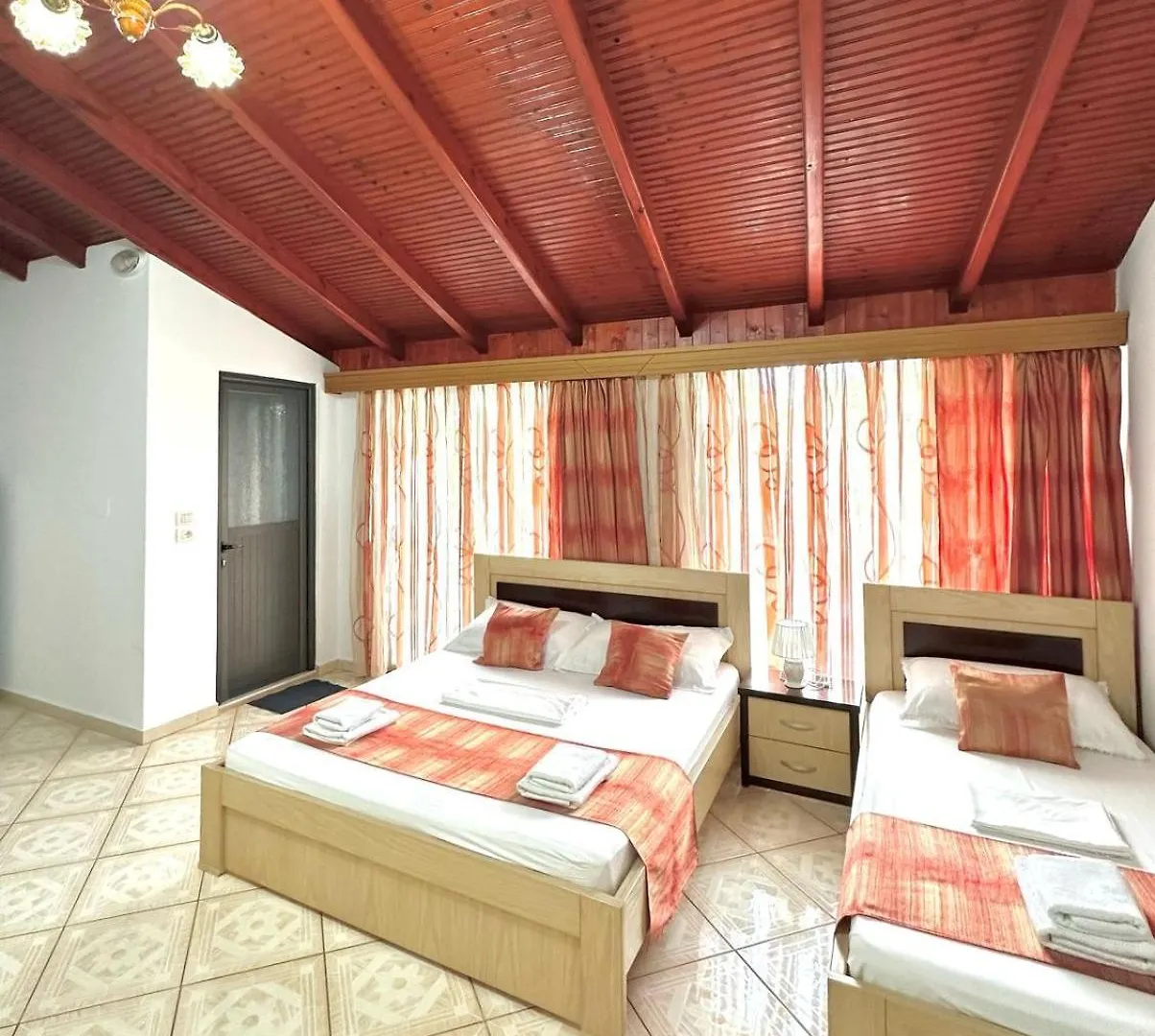 Seli'S Vila Ksamil