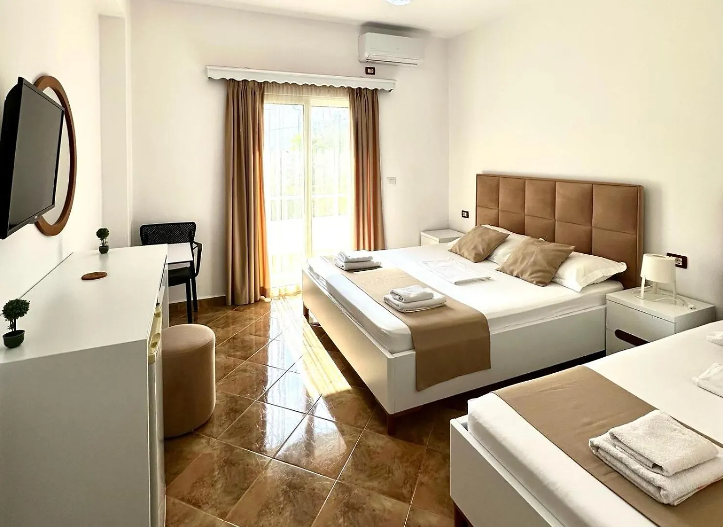 Seli'S Vila Ksamil 0*,  Albania