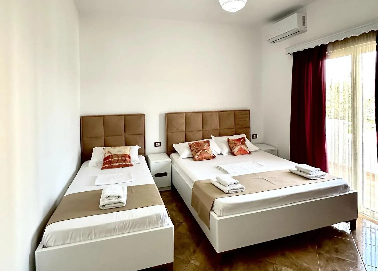 Seli'S Vila Ksamil 0*,  Albania